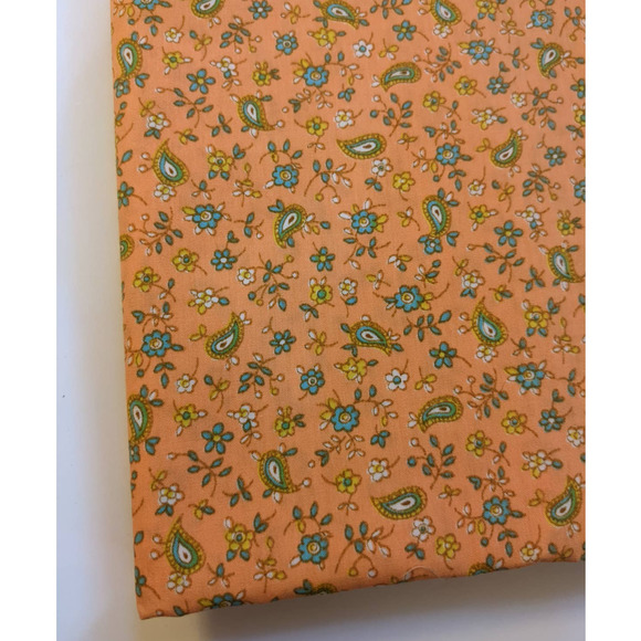 Vintage 1960's Funky Paisley Floral Fabric Salmon Orange 44" by 76" Cotton Woven - Picture 2 of 7